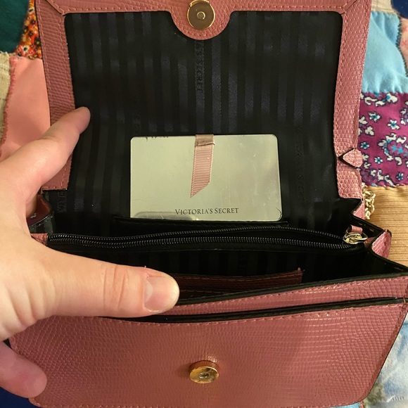 Victoria Secret purse 👛 💓 - Picture 4 of 4